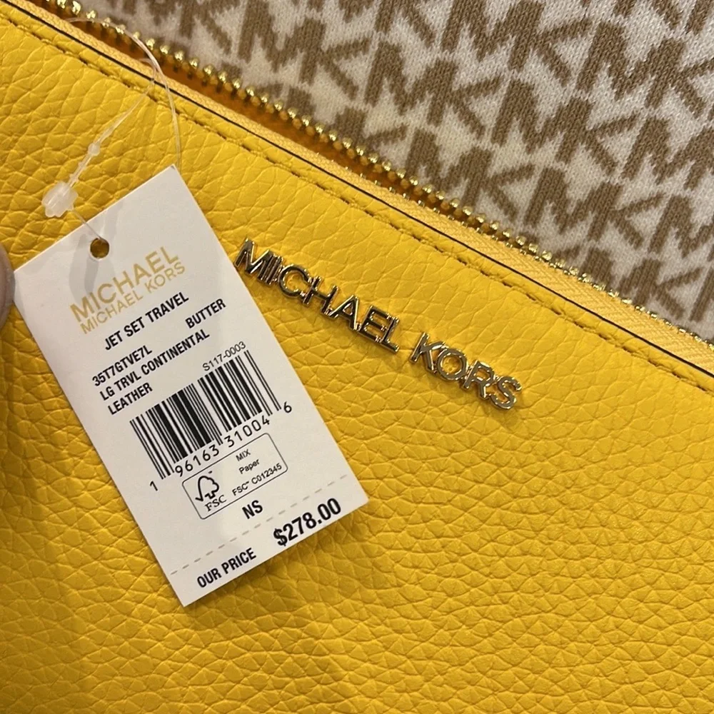 Michael Kors Jet Set Travel Large Travel CONTINENTAL BUTTER